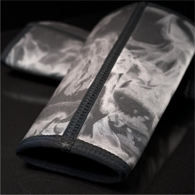 ETERNAL Knee Sleeves - Size: M