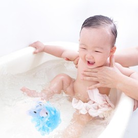 Animal-shaped Shower Loofah Sponge Set of 4 Cute Cartoon Bath Scrubbers for Infants and Toddlers Soft Mesh Bath Sponges for Baby Showers and Time