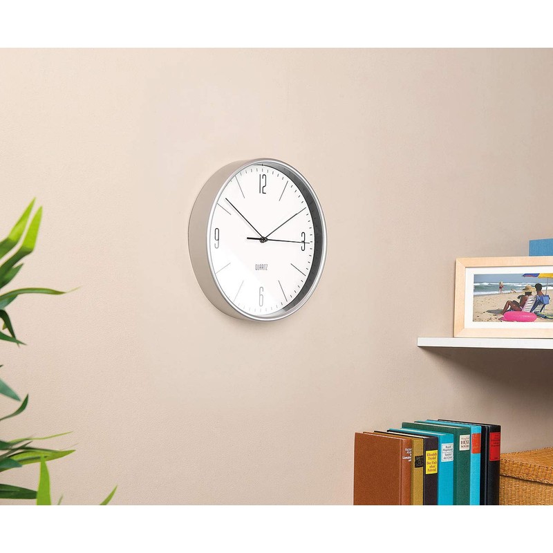 St. Leonhard Wall Clock Living Room: Classic Wall Clock with