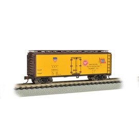 Bachmann Industries Wood Side Reefer American Refrigerator Transit Company N-Scale Freight Car, 40'