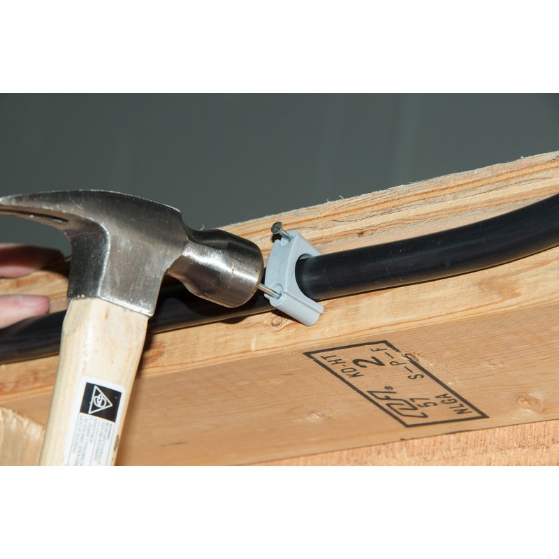 Gardner Bender GSE-505 Polyethylene Service Entrance Cable Strap Staple, 5/8",