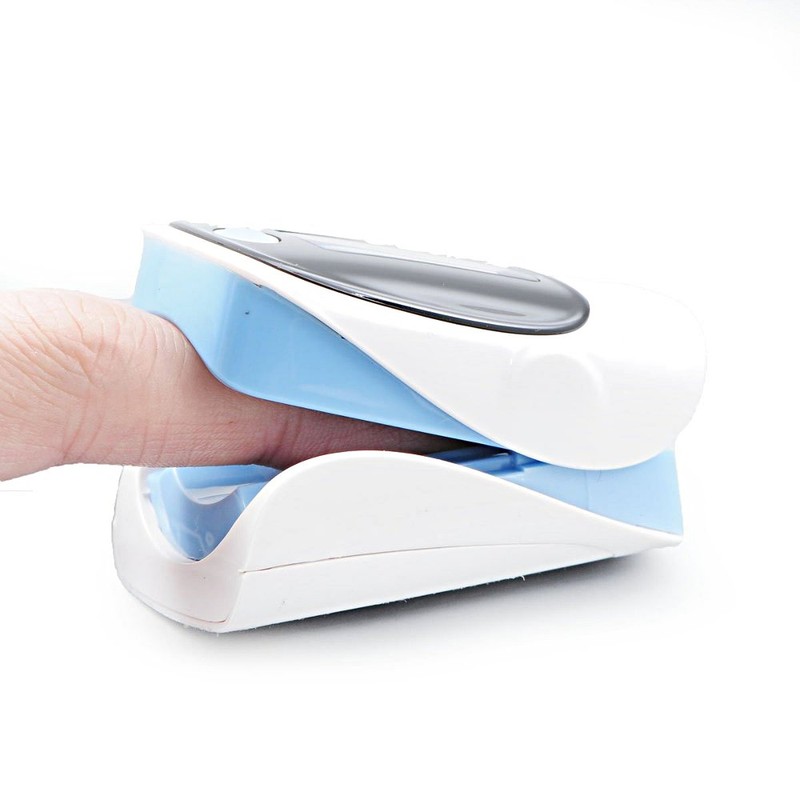 SPO2 Finger Pulsossimetro con LED Multi-Color & Heart Rate Monitor