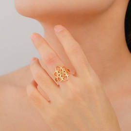 TEAMER Elegant Filigree Flower Ring Stainless Steel Bohemian Flower Of Life Ring Wedding Band Ring Exquisite Jewelry For Women, No Gemstone