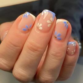 Flower Press on Nails Short Square Stick on Nails with White Blue French Tips Design Blue Floral False Nails White Daisy Glue on Nails Cute Glossy Summer Fake Nails for Women Girls Manicure 24Pcs