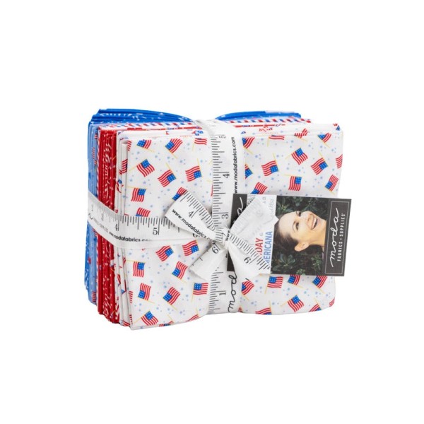 Moda - Holiday Americana Fat Quarter Bundle by Stacy Iest