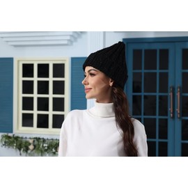 HUSG20 Knitted Hat - Ultra Soft, Cozy, Colorful and Aesthetic Crochet Beanie for Women & Men - Stylish Winter and Fall Knit Hats (Black)