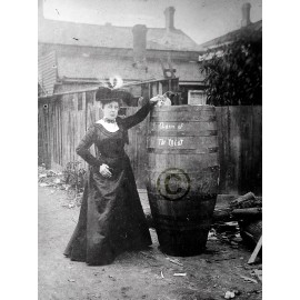 Annie Edson Taylor & her Barrel Niagara Falls NY © 1901  Reprint from Scan 8X11