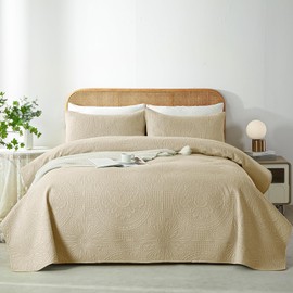 WURUIBO Beige Full/Queen Quilt Bedding Set, 3 Pieces Lightweight Bedspreads with Pillow Shams, Microfiber Modern Thin Coverlet, Summer Quilted Comforter for All Season (1 Quilt, 2 Shams)
