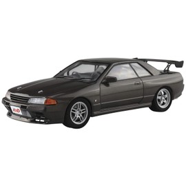 Aoshima Bunka Kyozai Initial D Series No. 4 Rin Hojo BNR32 Skyline GT-R 1/24 Scale Plastic Model