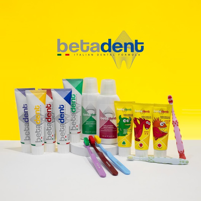 Betadent 1 SPAZZOLINO HARD. Setole dure con punte arrotondate per