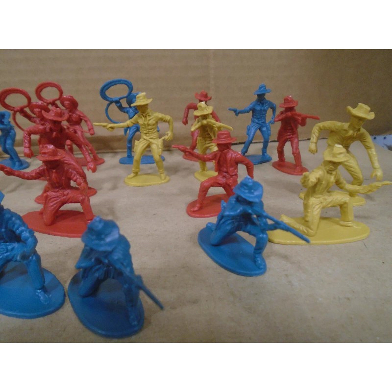 IMEX #42002 WILD WEST COWBOYS NEW IN ORIGINAL PACKAGE APROX.