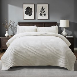 Travan Luxury Velvet Quilt Set Queen Size, Lightweight Velvet Comforter Set, Soft Warm Queen Quilt Bedding Set, Oversized Bedspread Coverlet with 2 Shams for All Season, Cream White