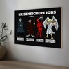 Dekoratives Holzschild 'Krisensichere Jobs' mit Comicfiguren | Humorvolles Geschenk für