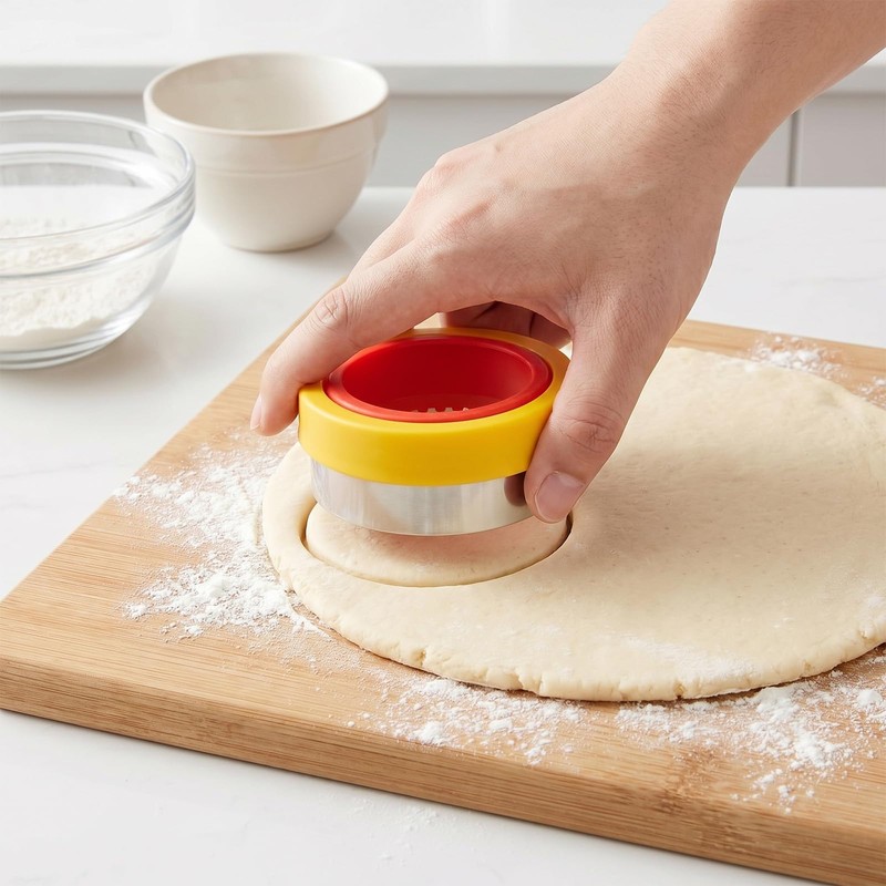 4 Inch Round Cookie Cutter with Plastic Top Protection, Large