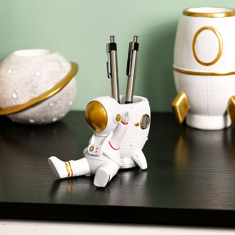 Astronaut Pencil Pen Cup Synthetic Resin Spaceman Figurine Desk Pen