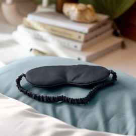 Olive + Crate Eucalyptus Tencel Sleep Mask - Hypoallergenic Eye Mask for Sleeping - Light Blocking Night Masks, Moisture Wicking, Anti-Static Eye Covers - Long Flight Travel Essentials - Barely Pink
