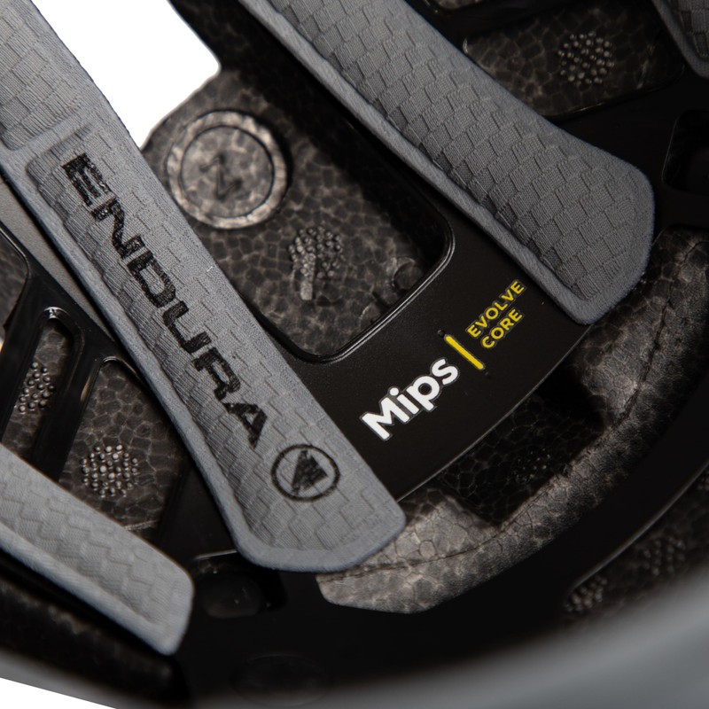 Endura Men's Xtract Mips Helmet, Black, M-L