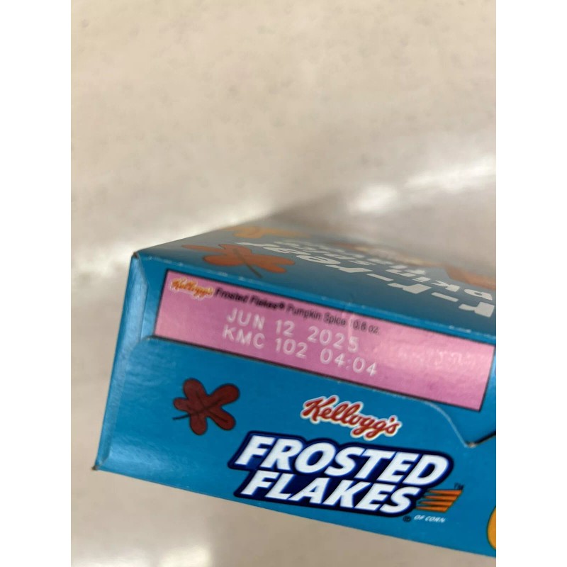 Kellogg's Frosted Flakes Pumpkin Spice Breakfast Cereal 10.6 oz