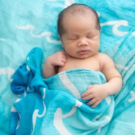 Coco Moon Nalu Muslin Swaddle Blanket - Vibrant Ocean Blues