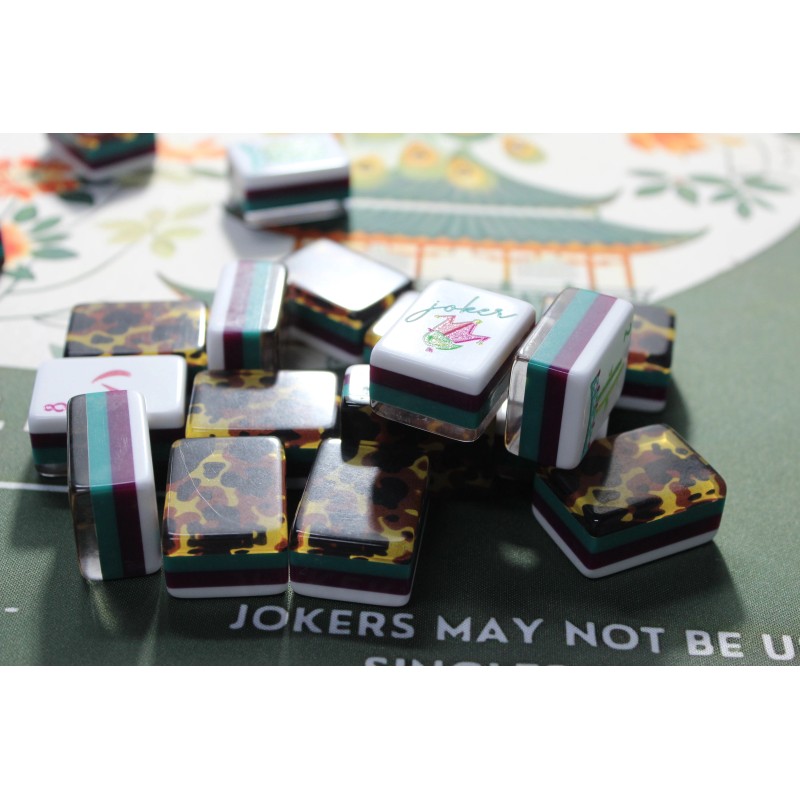 Engraved 4-Layer American Mahjong Set, Boutique 160-Tile Leopard Luxe &
