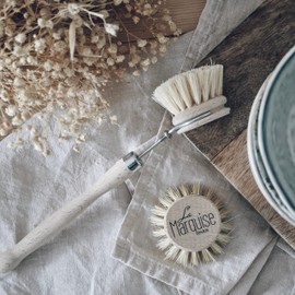 La Marquise - Zero Waste Wooden Dish Brush - Spare Head, Pot Brush and Vegetable Brush included - Sustainable Washing Up Brushes