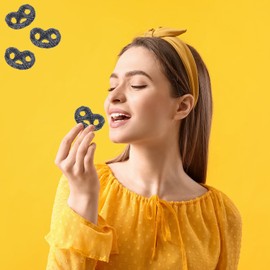 Jelly Pretzels Gummies, Sweet And Berry Flavor Topped With A Wonderful Dusting Of Cane Sugar, Party Favor, Non-GMO (Licorice Jelly Pretzels, Half-Pound)