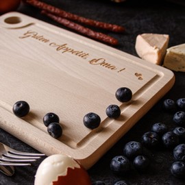 Spruchreif Wooden Chopping Board | Chopping Board with Engraving and Finger Hole | Gifts for Grandparents | Chopping Board with Egg Holder | Gifts for Grandma