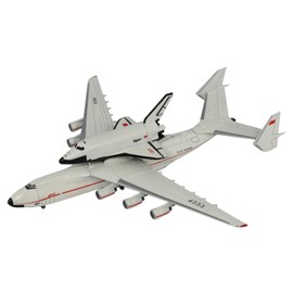 Pit Road 1/700 Skywave Series An-225 Muriya Large Transportation & Orbital Ship Blanc Plastic Model S51