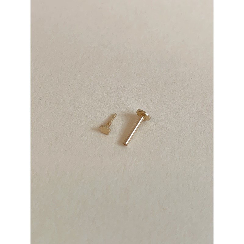 14k ultra mini flower internal lablet piercing color / 14k