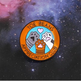 TOE BEANS APPRECIATION CLUB Enamel Pin Cute Round Dog Claw Cat Claw Lapel Pin Brooch Cartoon Animal Claw Letter Badge Kids Gift Clothes Bag Accessory