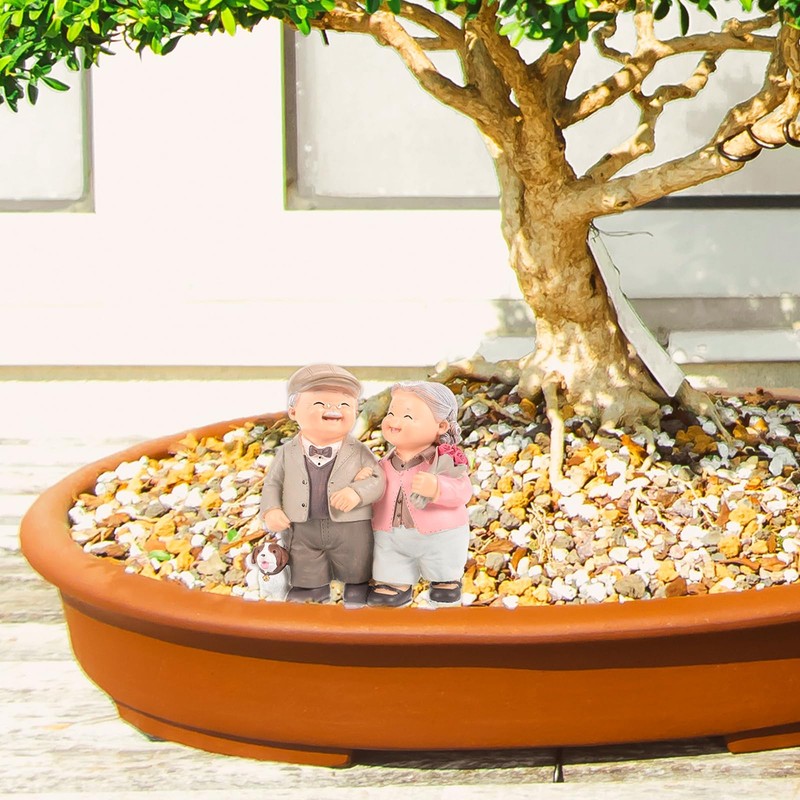 Veemoon Elderly Decorative Statue Resin Grandparents Statue Grandma Grandpa Statue