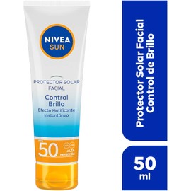 NIVEA SUN Protector Solar Facial Control De Brillo (50 ml), con Efecto Matificante de Larga Duración, Bloqueador solar FPS 50+, no Grasoso para Todo Tipo de Piel