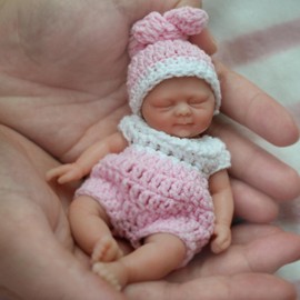 MYREBABY MYREBABY 4.5" Reborn Baby Doll Silicone Full Body Miniature Realistic Newborn Doll，Mini Realistic Newborn Baby Dolls Silicone Full Body Stress Relief（Girl）