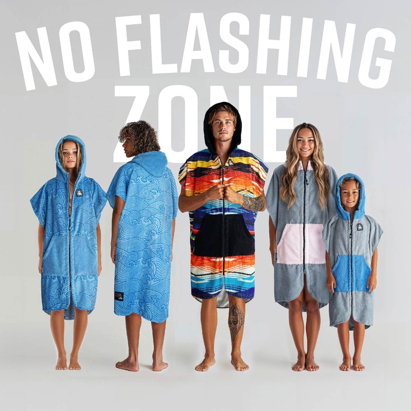 Pilotfish Surf Poncho Changing Robe Towel - Hooded, Zippered Towel