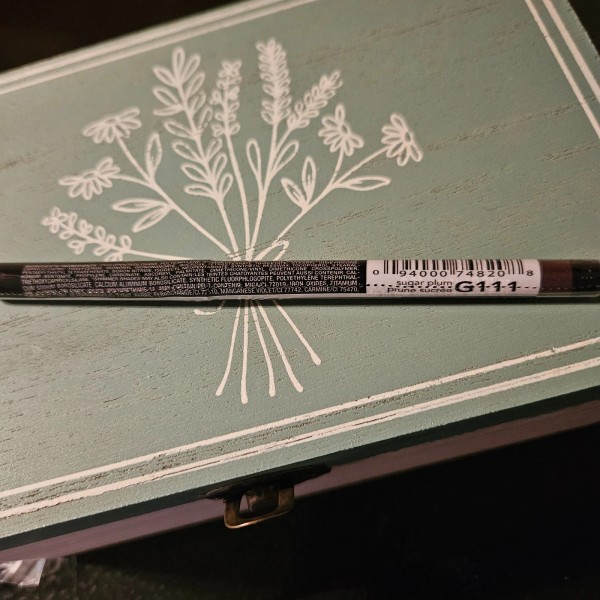 Avon Glimmerstick Eyeliner-Sugar Plum- Brand New in Packaging Sealed