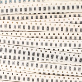 AEDIKO 900pcs 1206 Resistors Kit 36 Value 1206 SMD Capacitor 1206 Chip Resistor Assortment Kit 1% 1/4W 0.25W 1 ohm-10M ohm