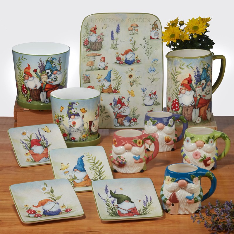 Certified International Garden Gnomes 32 oz. 3-D Teapot