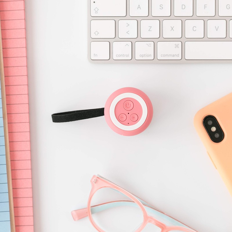 Mr Wonderful* Mini Bluetooth Speaker with Heart Design Brand Running