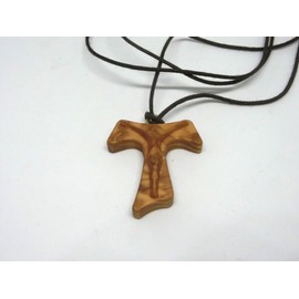 10.273.90 Königskette Kreuz Tau 3 cm mit Christus in Relief Heiliger Franziskus von Assisi, Olivenholz, Kommunion, 3 Knoten