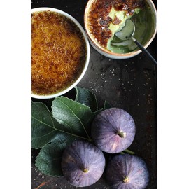 Zazou Emporium - Madagascar Vanilla Pods - Pack of 10 - Grade A Vanilla Beans - Gourmet Vanilla for Baking in a Resealable Pouch (10 Pods)