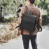 Jahn-Tasche – medium-sized leather backpack / teacher backpack size M made out of leather, black