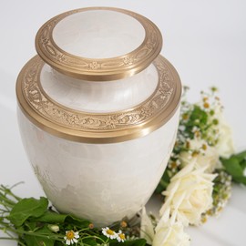 Cremation Urn for Human Ashes – Adult Brass Urn for Men or Women up to 200lbs – Handcrafted Memorial Burial Container – Suitable for Funeral or Display