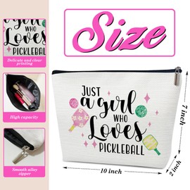 ELSGFHSU - Regalos de pickleball para mujeres, Just A Girl Who Loves Pickleball, bolsa de maquillaje de cumpleaños, idea para amantes de la pelota, jugador de equipo, artículos deportivos, artículos