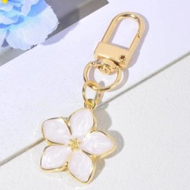 Universal Flower Charm Keychain, Cute Car Accessories for Girls, Colorful Floral Design Key Ring Holder, Car Bag Pendant Ornament for Women Souvenir Birthday Gift