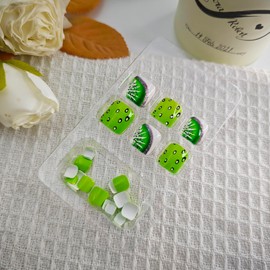 24Pcs Green Press on Toenails Summer Fake Toe Nails with Kiwi Fruit Designs Glitter Press on Toe Nails Full Cover Glossy Acrylic Toenails for Women Girls Summer Nail Art Decoration