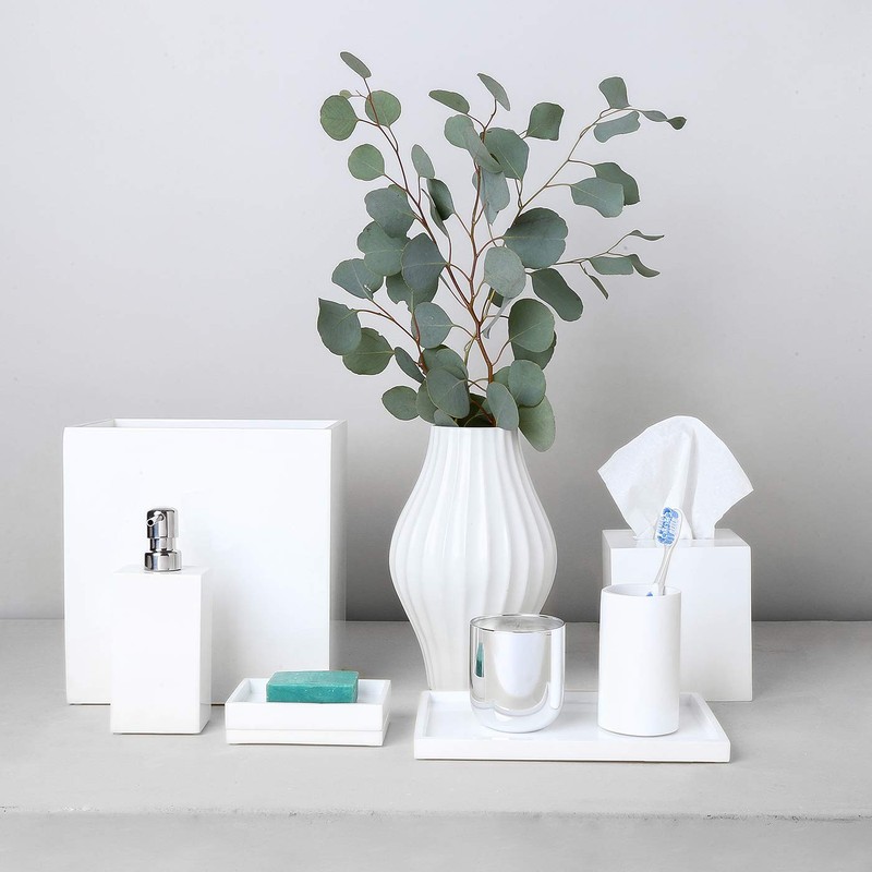 Lacquer Bath Wastebasket