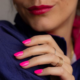 MoYou London Semi-cured Gel Nail Strips, Nail File and Wooden Cuticle Stick - 20 Pieces Gel Wraps for Nails - Salon Quality Manicure Set & Pedicure Accessories, Pastel Blue