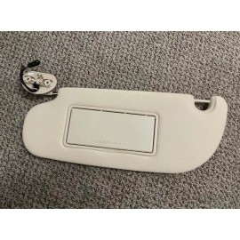 Ford Brand NEW OEM 2007 2008 2009 2010 Ford Explorer Driver Size Sun Visor W/Light