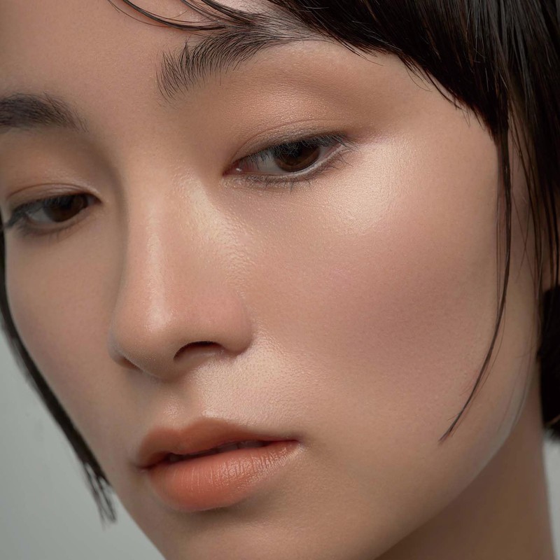 Celvoke Skin Resonate Liquid Foundation (230 Slightly Darker)