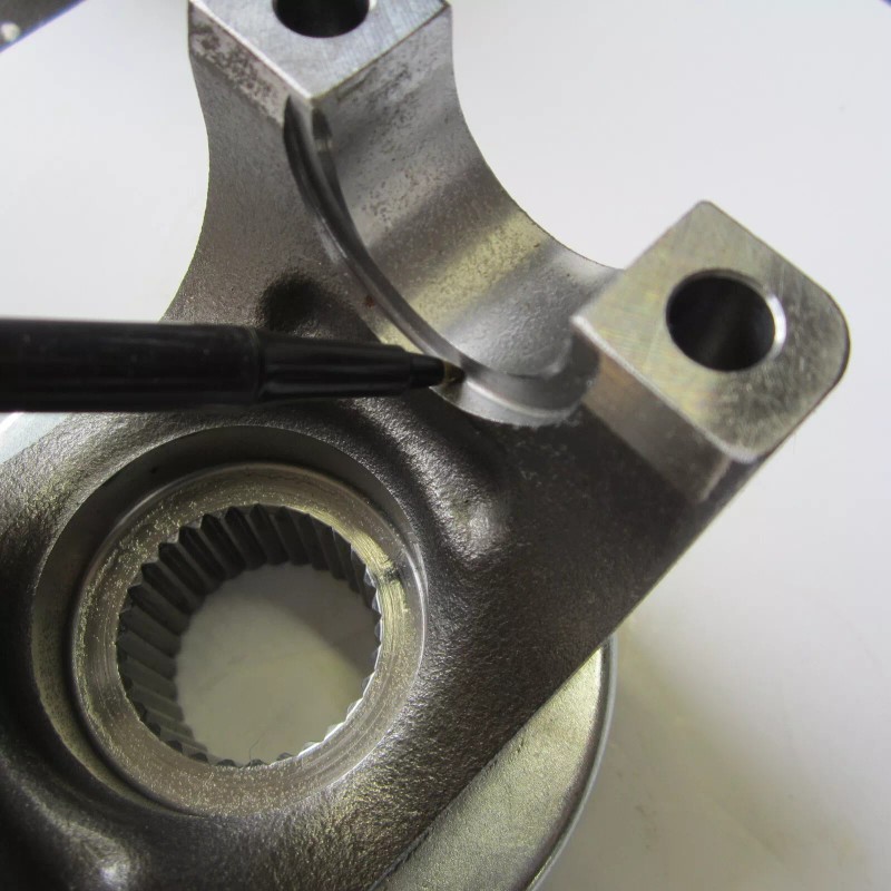Arjay Wholesale GM 8.5 10 Bolt 3R Yoke and Spicer